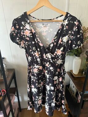 No Boundaries black Dress with Pink & White Floral Print size medium